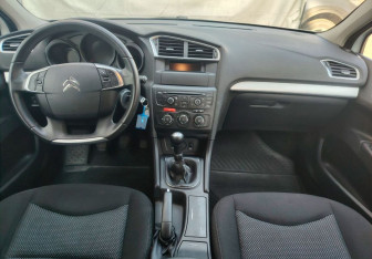 Подержанный автомобиль Citroen C4 Sedan 2014 года (9 фото)