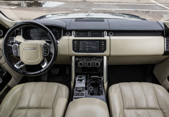 Подержанный автомобиль Land Rover Range Rover 2013 года (17 фото)