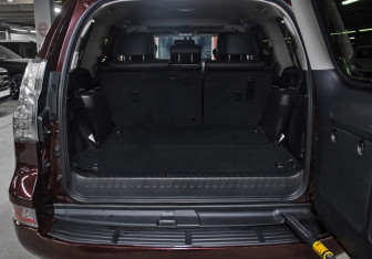 Подержанный автомобиль Lexus GX 2016 года (10 фото)