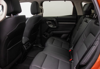 Подержанный автомобиль Haval H7 2025 года (11 фото)