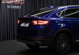 Подержанный автомобиль Geely Tugella 2022 года (26 фото)