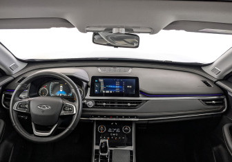 Подержанный автомобиль Chery Tiggo 8 2022 года (15 фото)