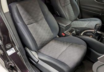 Подержанный автомобиль Nissan Qashqai 2014 года (20 фото)