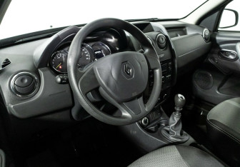 Подержанный автомобиль Renault Duster 2019 года (7 фото)