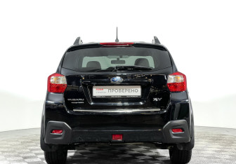 Подержанный автомобиль Subaru XV 2014 года (6 фото)