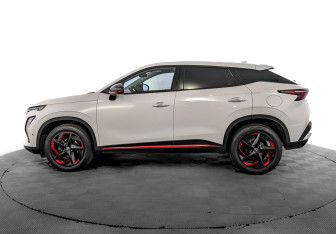 Подержанный автомобиль Omoda C5 2024 года (8 фото)