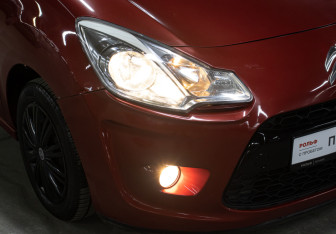 Подержанный автомобиль Citroen C3 Hatchback 2010 года (20 фото)