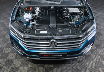 Подержанный автомобиль Volkswagen Touareg 2018 года (9 фото)
