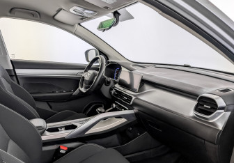 Подержанный автомобиль Geely Coolray 2023 года (11 фото)