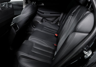 Подержанный автомобиль Omoda S5 2024 года (10 фото)