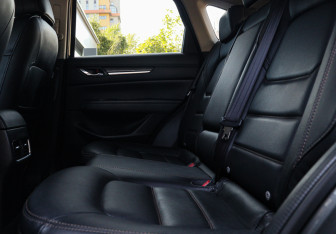 Подержанный автомобиль Mazda CX-5 2018 года (9 фото)