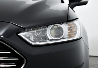 Подержанный автомобиль Ford Mondeo Sedan 2017 года (7 фото)