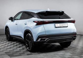 Подержанный автомобиль Omoda C5 2023 года (7 фото)