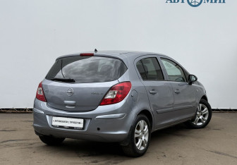 Подержанный автомобиль Opel Corsa 2007 года (5 фото)