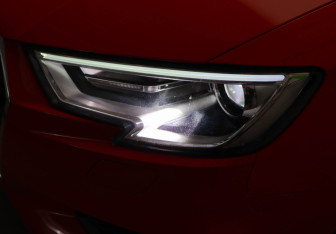 Подержанный автомобиль Audi A3 Sedan 2018 года (25 фото)