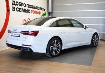 Подержанный автомобиль Audi A6 Sedan 2020 года (4 фото)