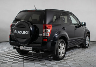 Подержанный автомобиль Suzuki Grand Vitara 2007 года (5 фото)