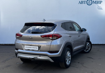 Подержанный автомобиль Hyundai Tucson 2016 года (5 фото)