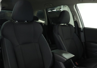 Подержанный автомобиль Subaru Forester Suv 2019 года (16 фото)