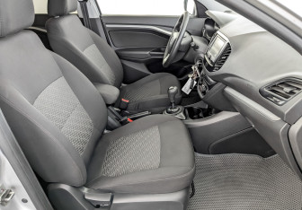 Подержанный автомобиль LADA (ВАЗ) Vesta Sedan 2019 года (23 фото)