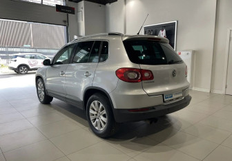 Подержанный автомобиль Volkswagen Tiguan 2010 года (6 фото)