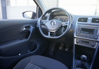 Подержанный автомобиль Volkswagen Polo Sedan 2018 года (13 фото)