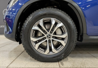 Подержанный автомобиль Mercedes-Benz GLC Coupe 2017 года (26 фото)