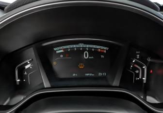 Подержанный автомобиль Honda CR-V 2019 года (16 фото)