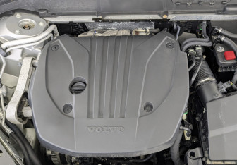 Подержанный автомобиль Volvo XC60 2021 года (9 фото)