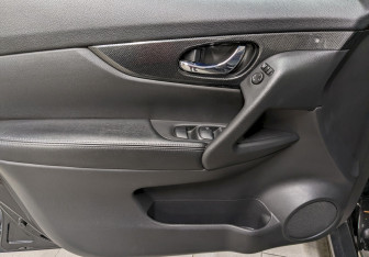 Подержанный автомобиль Nissan X-Trail 2018 года (11 фото)