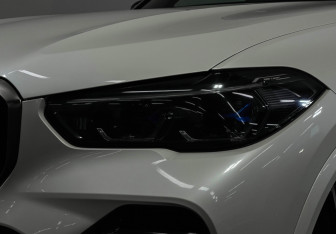 Подержанный автомобиль BMW X5 2021 года (8 фото)