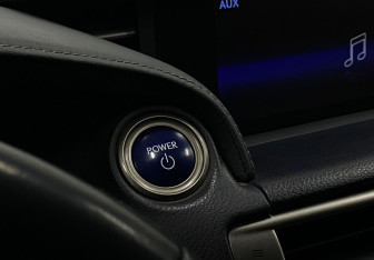 Подержанный автомобиль Lexus IS Sedan 2013 года (14 фото)