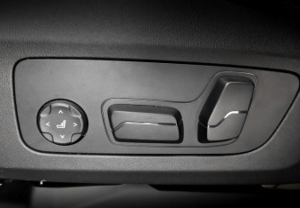 Подержанный автомобиль BMW X2 2024 года (21 фото)