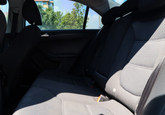 Подержанный автомобиль Volkswagen Jetta Sedan 2014 года (8 фото)