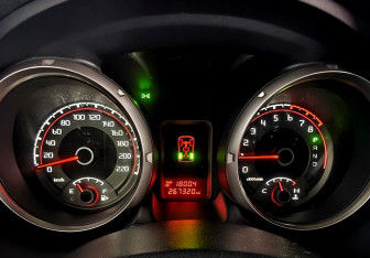 Подержанный автомобиль Mitsubishi Pajero 2013 года (13 фото)