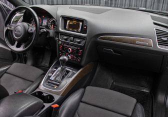 Подержанный автомобиль Audi Q5 2016 года (11 фото)
