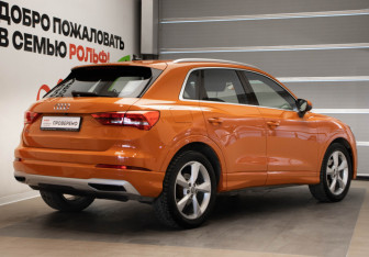 Подержанный автомобиль Audi Q3 2019 года (4 фото)