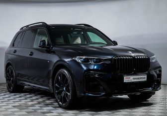 Подержанный автомобиль BMW X7 2019 года (3 фото)