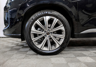 Подержанный автомобиль Exeed VX 2024 года (18 фото)