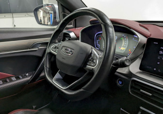 Подержанный автомобиль Geely Coolray 2021 года (24 фото)