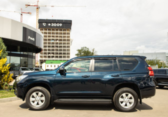 Подержанный автомобиль Toyota Land Cruiser Prado 2018 года (6 фото)