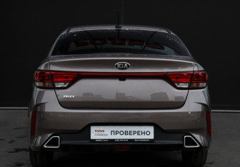 Подержанный автомобиль Kia Rio Sedan 2021 года (6 фото)