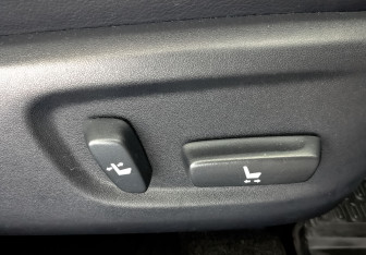 Подержанный автомобиль Toyota Camry Sedan 2015 года (29 фото)