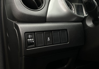Подержанный автомобиль Suzuki Vitara 2015 года (18 фото)