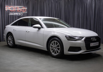 Подержанный автомобиль Audi A6 Sedan 2021 года (3 фото)