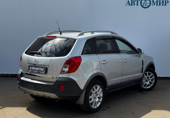 Подержанный автомобиль Opel Antara 2012 года (8 фото)