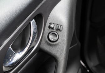 Подержанный автомобиль Nissan Qashqai 2020 года (17 фото)