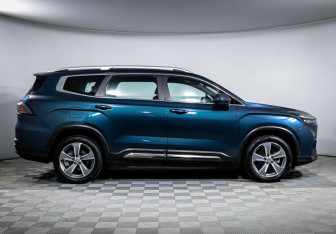 Подержанный автомобиль Geely Okavango 2023 года (4 фото)