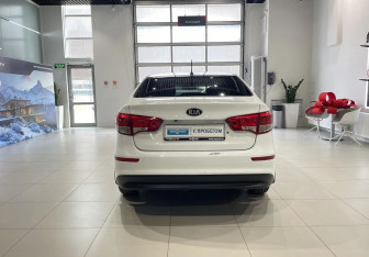Подержанный автомобиль Kia Rio Sedan 2015 года (5 фото)