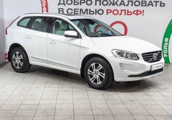 Подержанный автомобиль Volvo XC60 2015 года (3 фото)